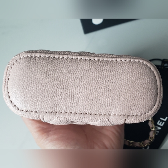 SOLD 💯 Brand New‼️ Chanel Vanity 💯 - Picture 11 of 15